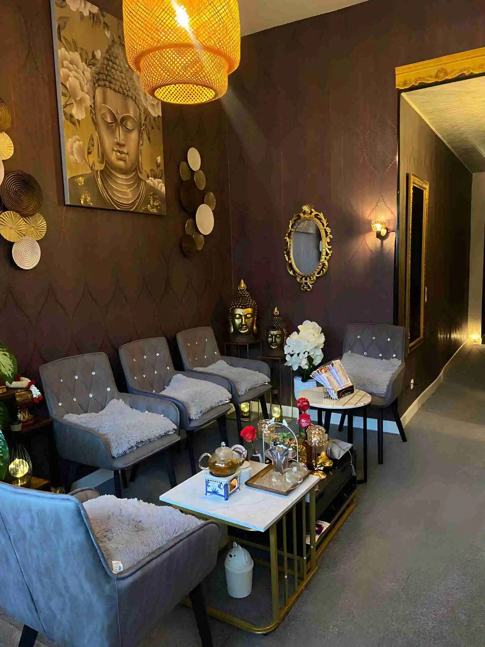 Welcoming entrance area of our Thai massage practice